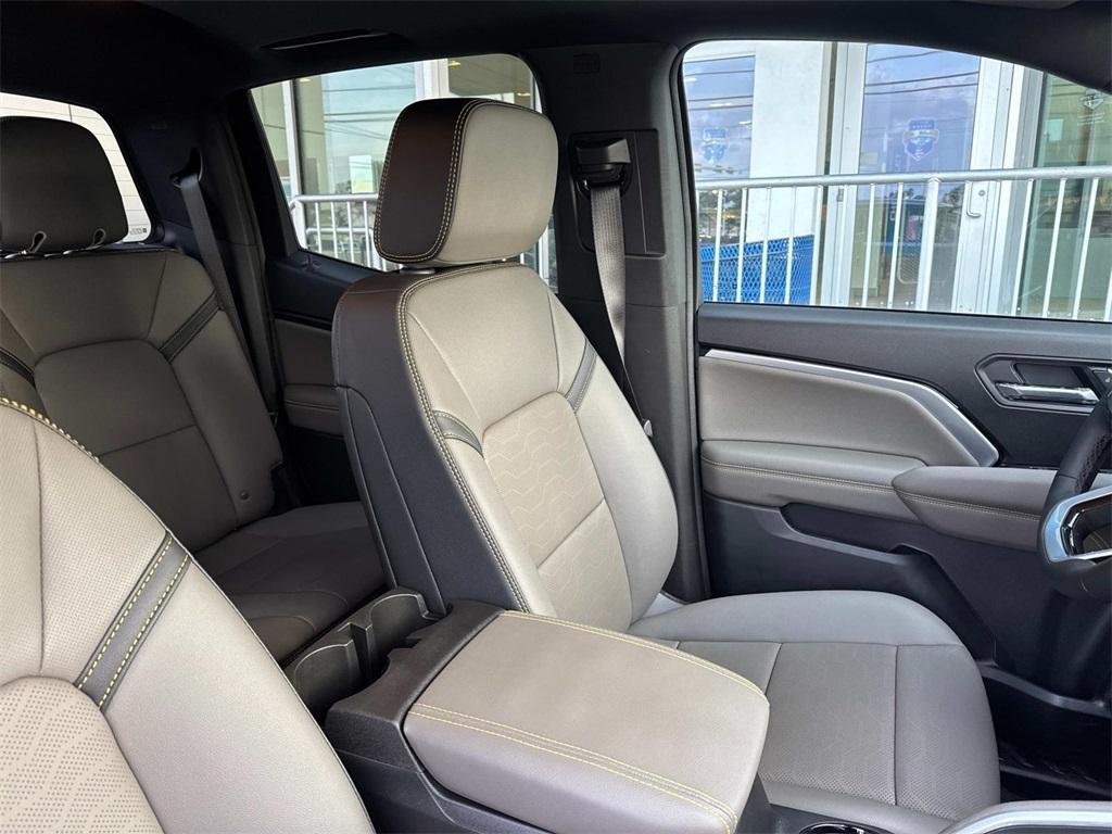 new 2025 Chevrolet Colorado car, priced at $53,440
