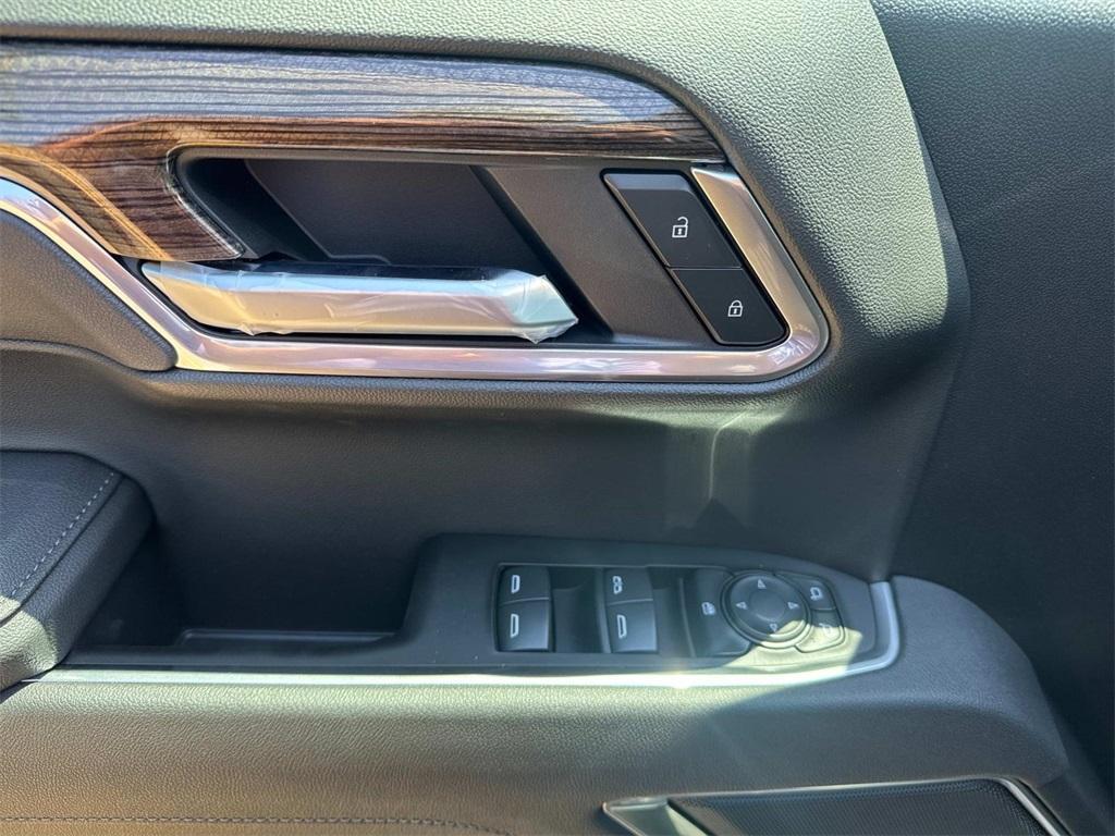 new 2025 Chevrolet Silverado 1500 car, priced at $50,775