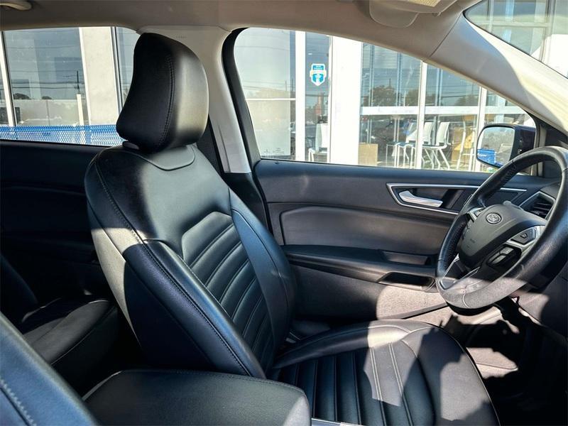 used 2021 Ford Edge car, priced at $20,895