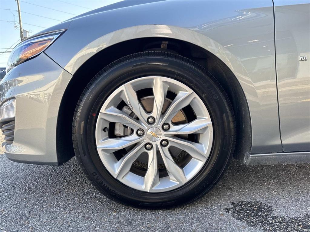 used 2024 Chevrolet Malibu car, priced at $18,995