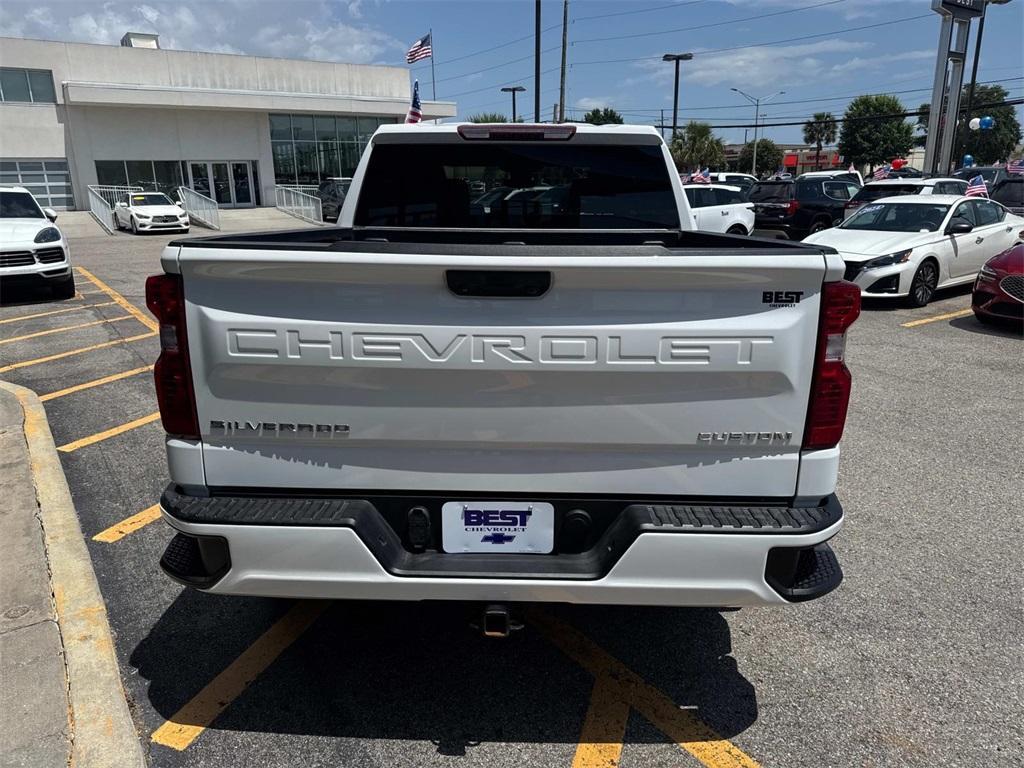 used 2022 Chevrolet Silverado 1500 car, priced at $32,995