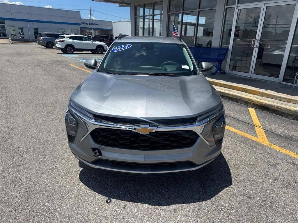 used 2024 Chevrolet Trax car, priced at $22,995