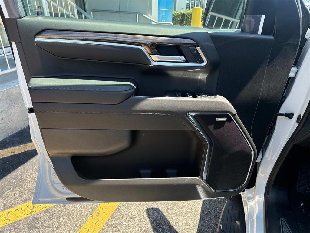 new 2025 Chevrolet Silverado 1500 car, priced at $56,075