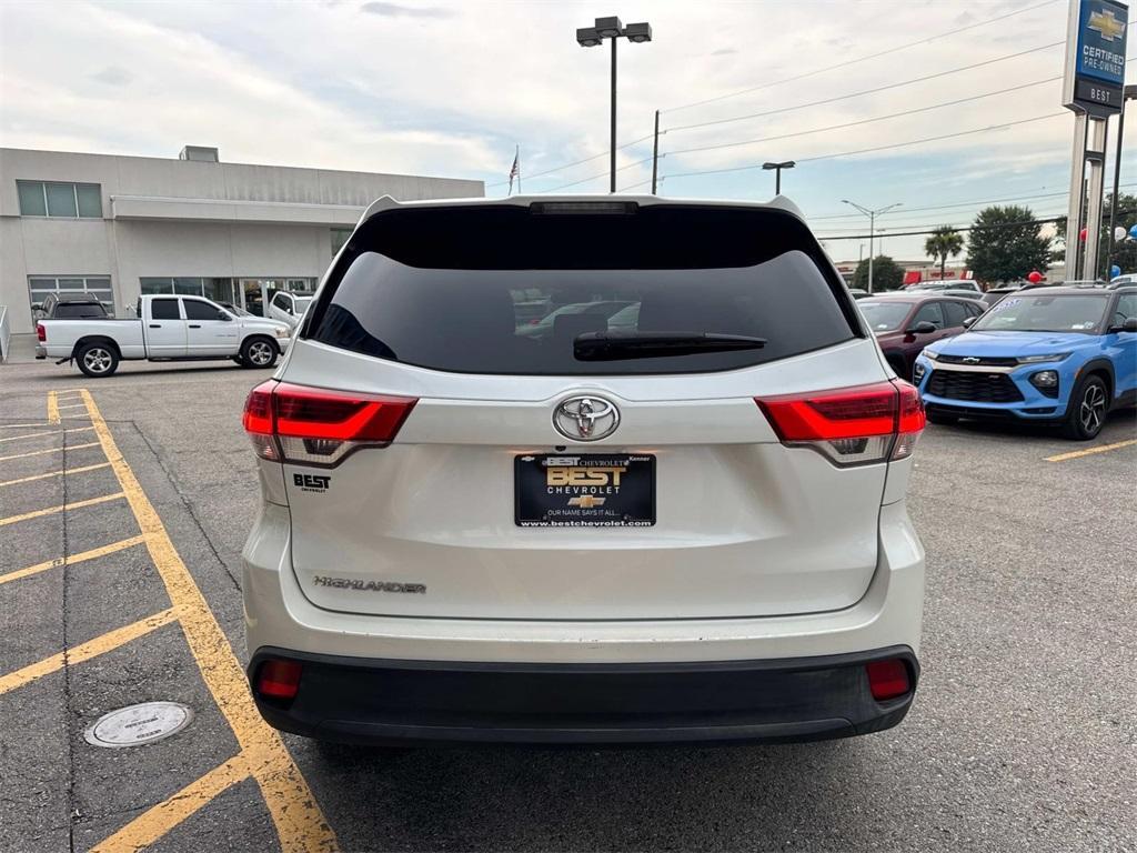 used 2018 Toyota Highlander car, priced at $21,595