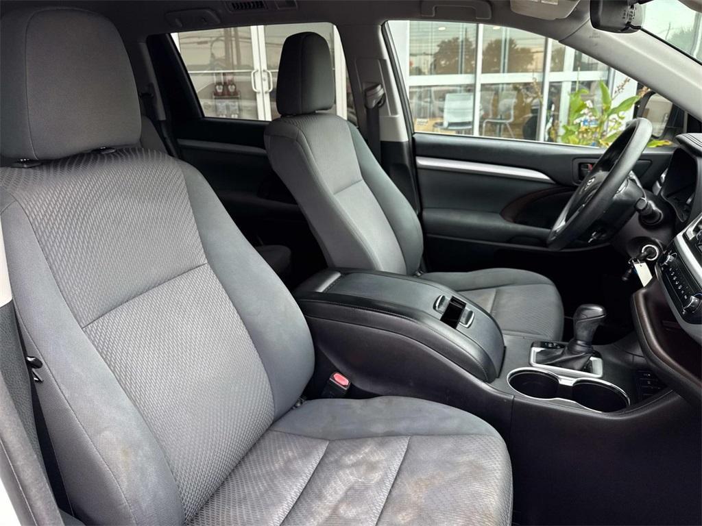 used 2018 Toyota Highlander car, priced at $21,595