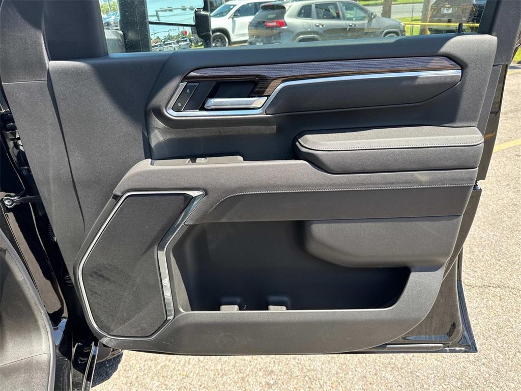 new 2025 Chevrolet Silverado 2500 car, priced at $75,185