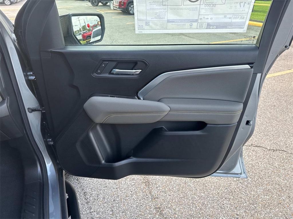 new 2025 Chevrolet Colorado car, priced at $54,265