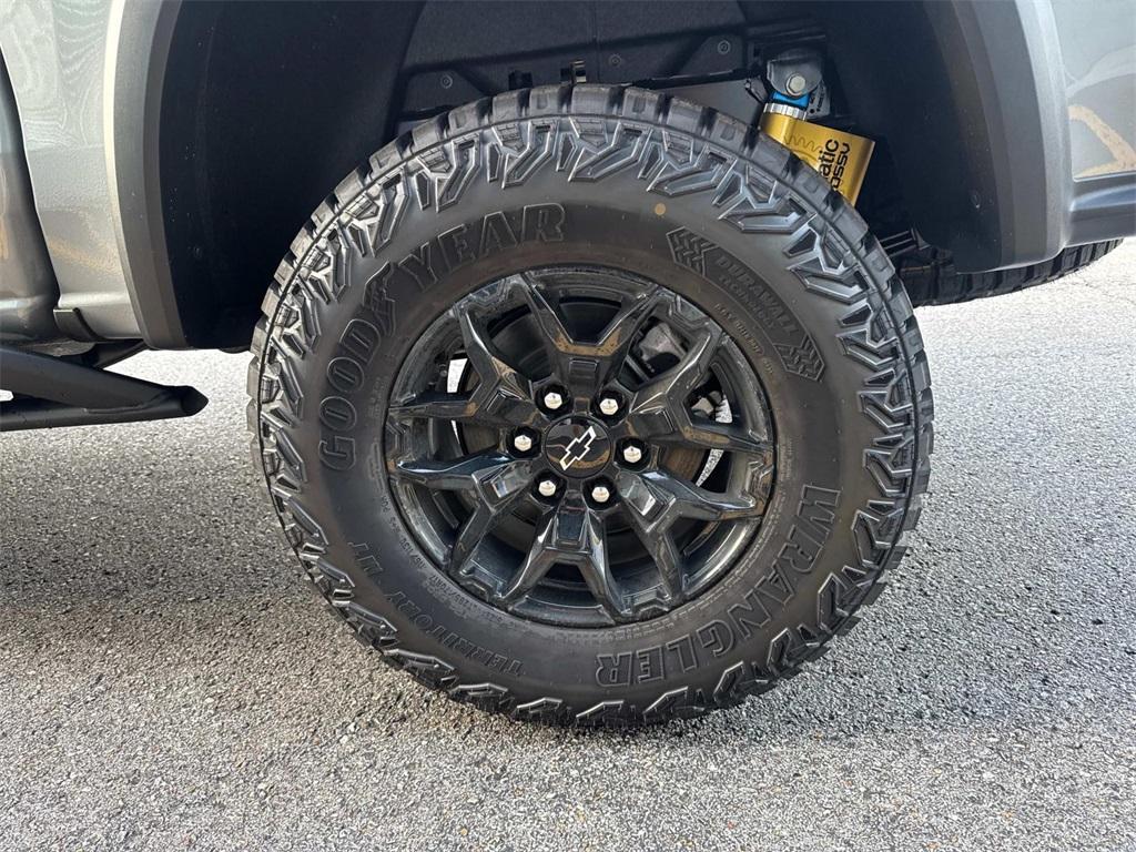 new 2025 Chevrolet Colorado car, priced at $54,265