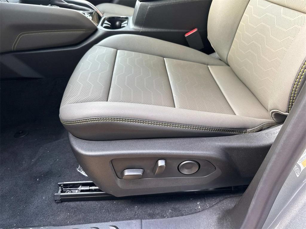 new 2025 Chevrolet Colorado car, priced at $54,265