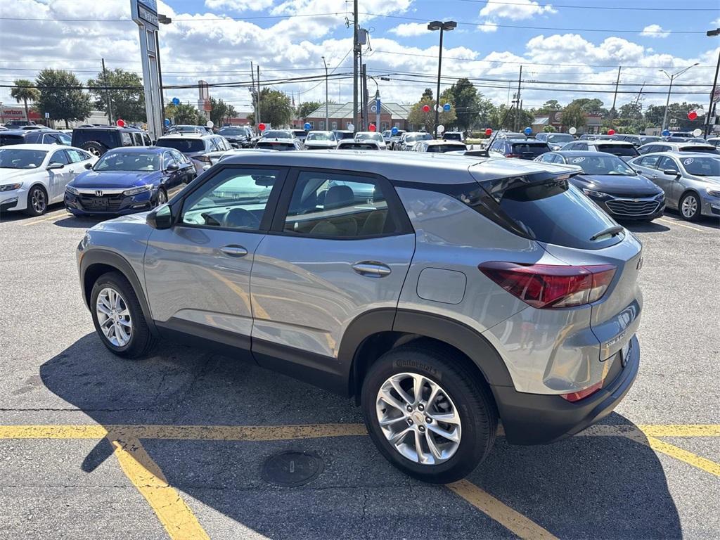 used 2025 Chevrolet TrailBlazer car, priced at $23,995