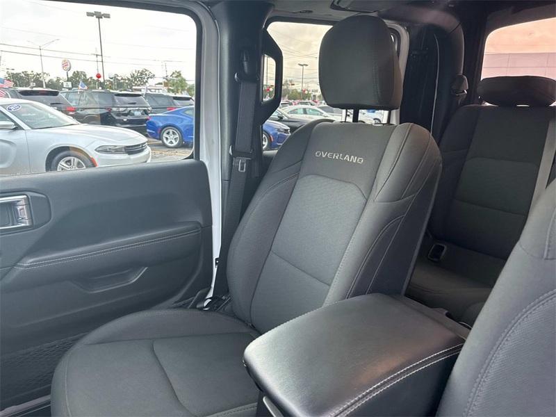 used 2023 Jeep Gladiator car, priced at $35,425