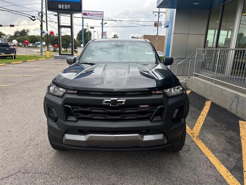 new 2025 Chevrolet Colorado car, priced at $39,945