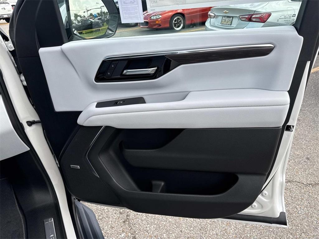 new 2025 Chevrolet Tahoe car, priced at $78,225