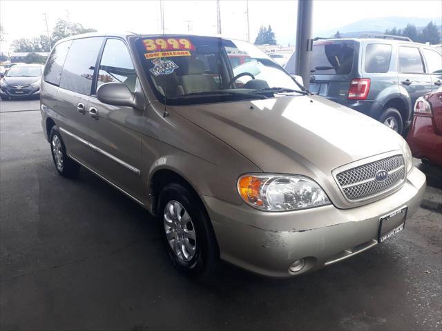 used 2005 Kia Sedona car, priced at $3,999