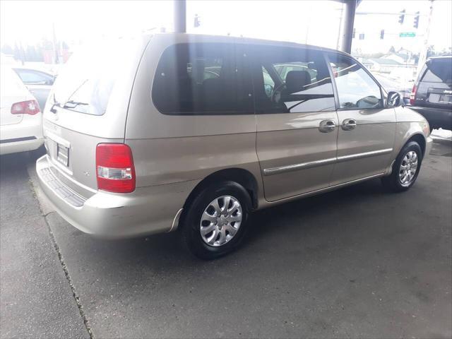 used 2005 Kia Sedona car, priced at $3,999