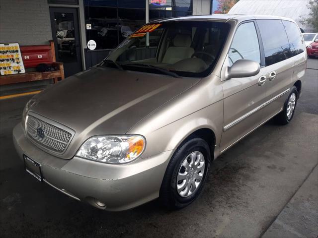 used 2005 Kia Sedona car, priced at $3,999