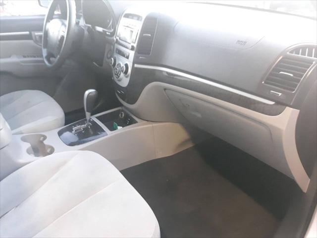 used 2009 Hyundai Santa Fe car, priced at $6,450