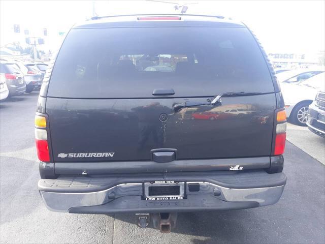 used 2006 Chevrolet Suburban car, priced at $5,995