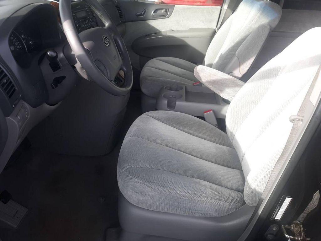used 2006 Kia Sedona car, priced at $3,650