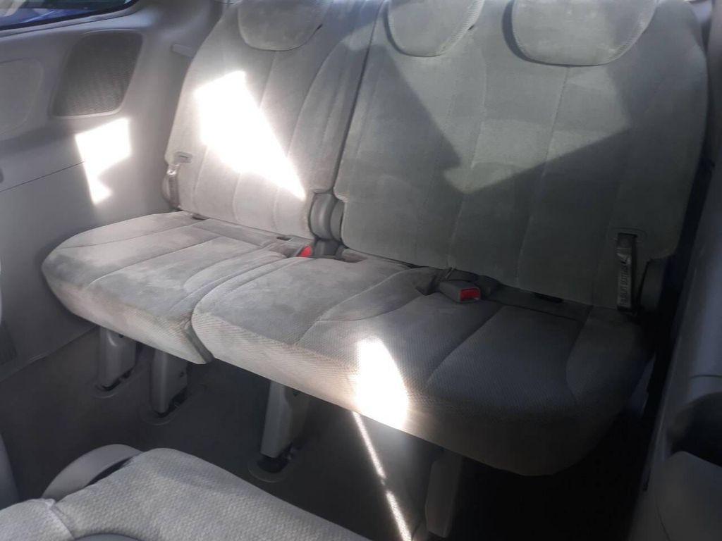 used 2006 Kia Sedona car, priced at $3,650