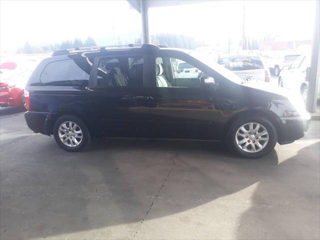 used 2006 Kia Sedona car, priced at $3,650