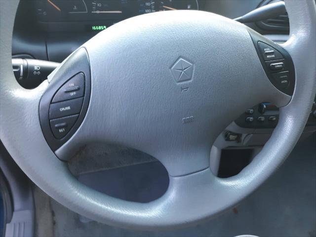 used 2000 Dodge Grand Caravan car, priced at $3,495