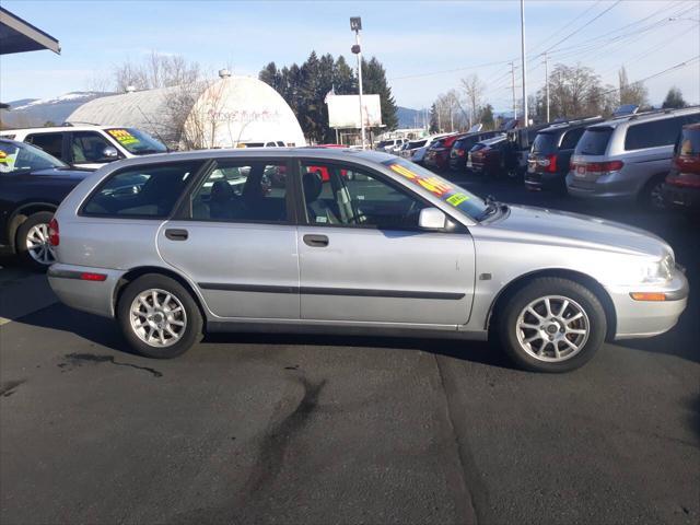 used 2001 Volvo V40 car, priced at $4,995