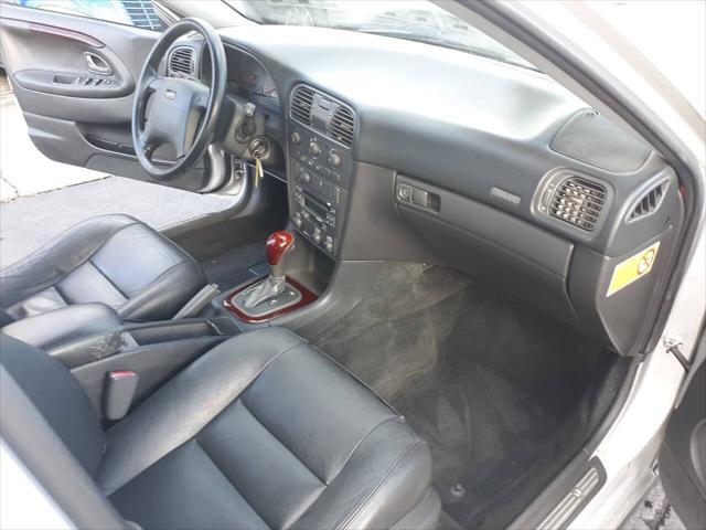 used 2001 Volvo V40 car, priced at $3,995