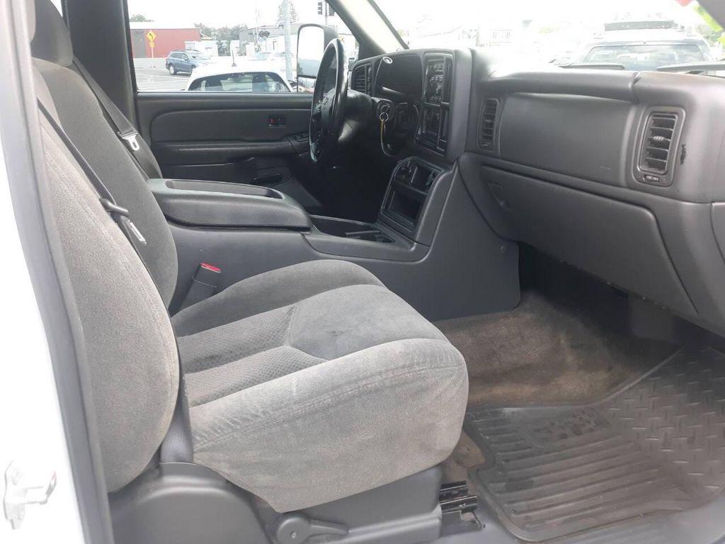 used 2004 Chevrolet Silverado 2500 car, priced at $8,995