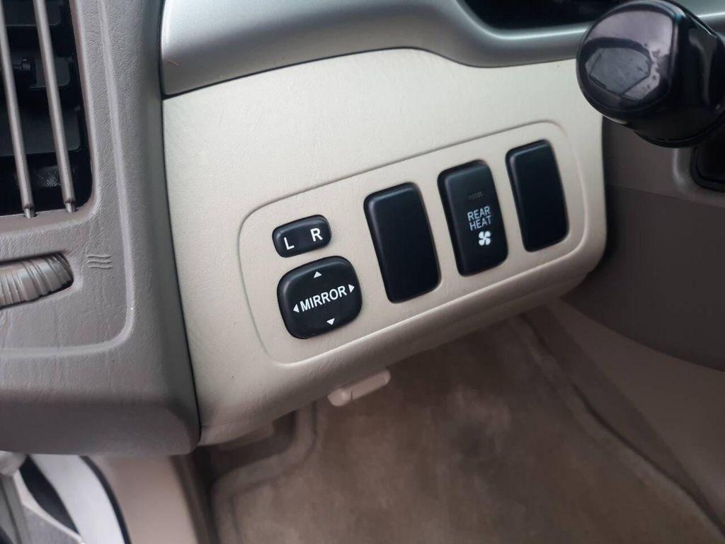 used 2005 Toyota Highlander car, priced at $5,995