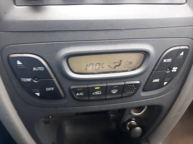 used 2003 Hyundai Santa Fe car, priced at $4,250