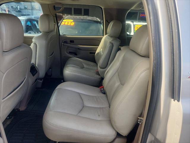 used 2005 Chevrolet Suburban car, priced at $4,650