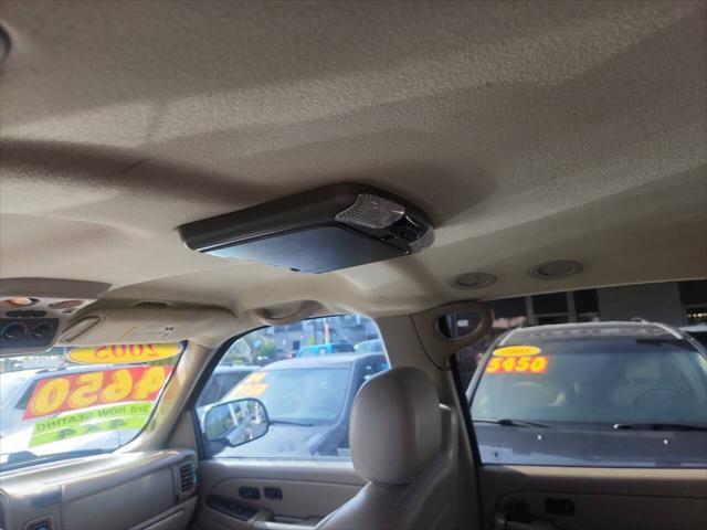 used 2005 Chevrolet Suburban car, priced at $4,650
