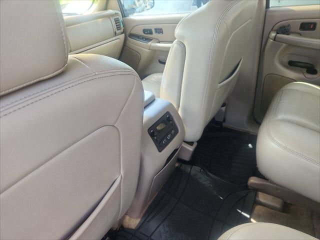 used 2005 Chevrolet Suburban car, priced at $4,650