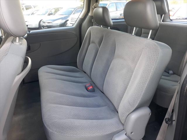 used 2006 Dodge Caravan car, priced at $5,995