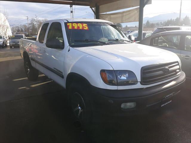 used 2000 Toyota Tundra car, priced at $7,995