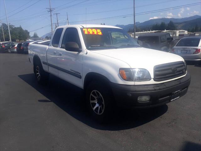 used 2000 Toyota Tundra car, priced at $6,995