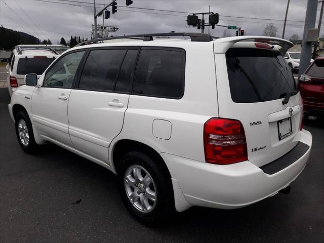 used 2002 Toyota Highlander car, priced at $4,995