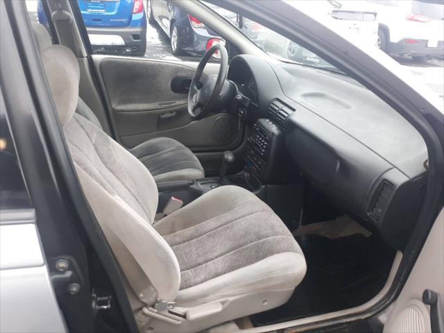 used 1996 Saturn SL car, priced at $2,495