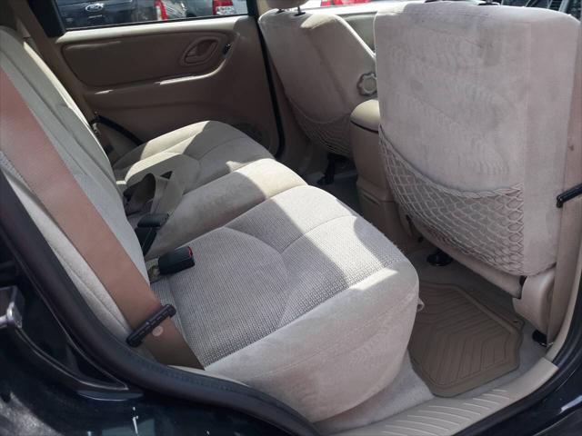 used 2004 Mazda Tribute car, priced at $3,250