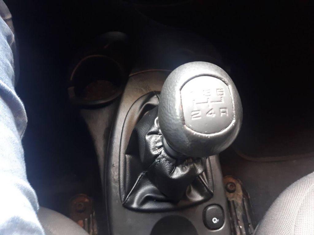 used 2006 Ford Focus car, priced at $3,995