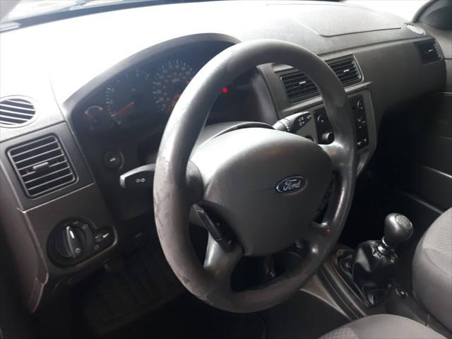 used 2006 Ford Focus car, priced at $3,995