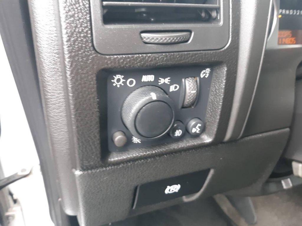 used 2008 Hummer H3 car, priced at $10,900