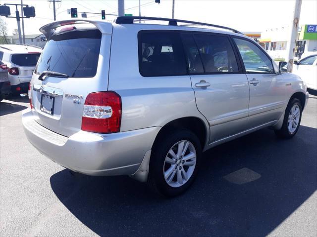 used 2007 Toyota Highlander Hybrid car, priced at $4,250