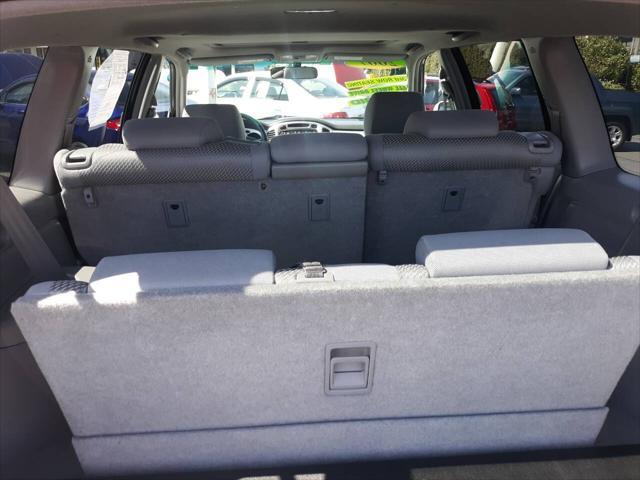 used 2007 Toyota Highlander Hybrid car, priced at $4,250
