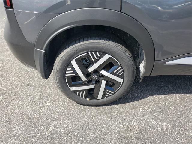 new 2026 Nissan Kicks car, priced at $26,195