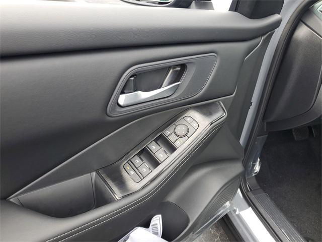 new 2026 Nissan Rogue car, priced at $31,258