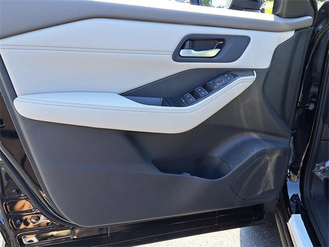 new 2025 Nissan Rogue car, priced at $37,395