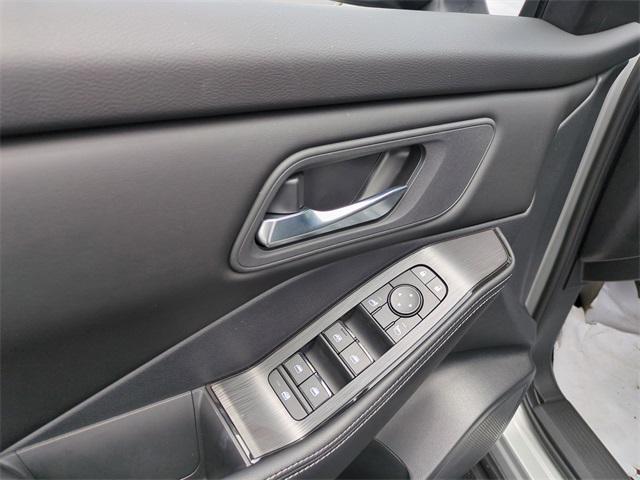 new 2025 Nissan Rogue car, priced at $30,253