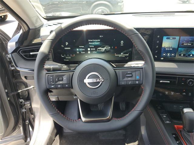 new 2025 Nissan Kicks car, priced at $27,981